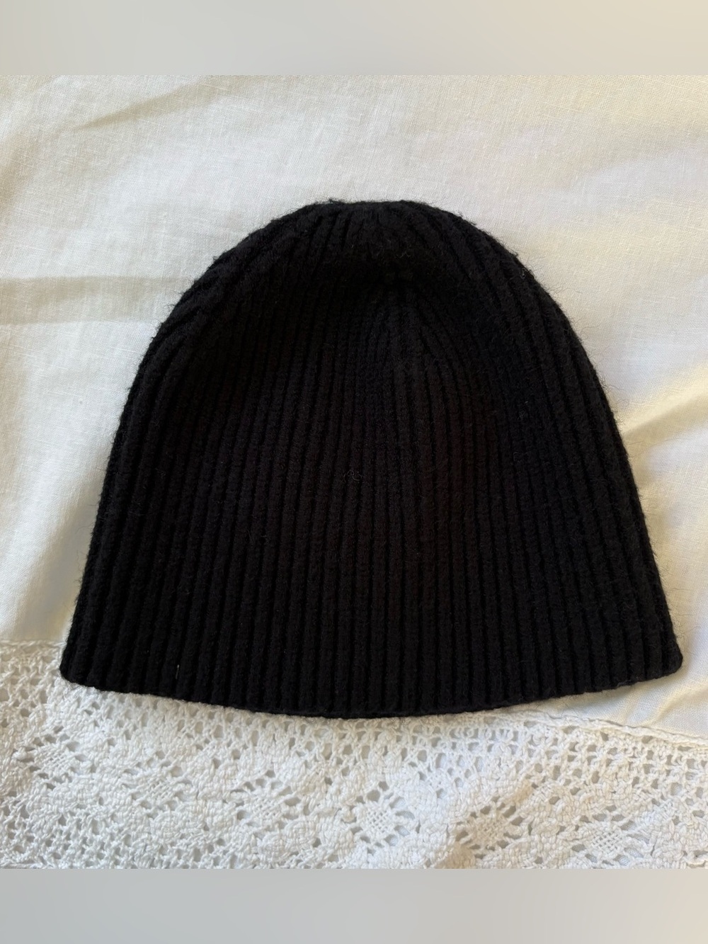 Brandy Melville Black Beanie Ribbed Unisex Men Women